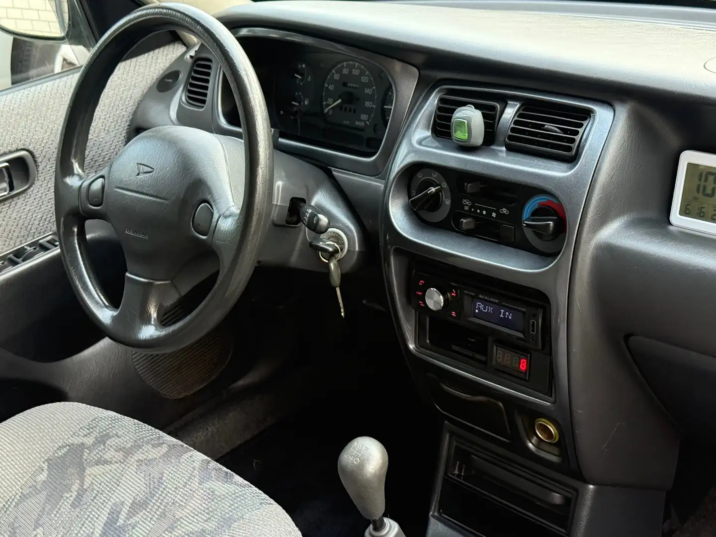 Daihatsu Sirion 1.0-12V RTi Stuurbekrachtiging Elektrische Ramen 5 Green - 2