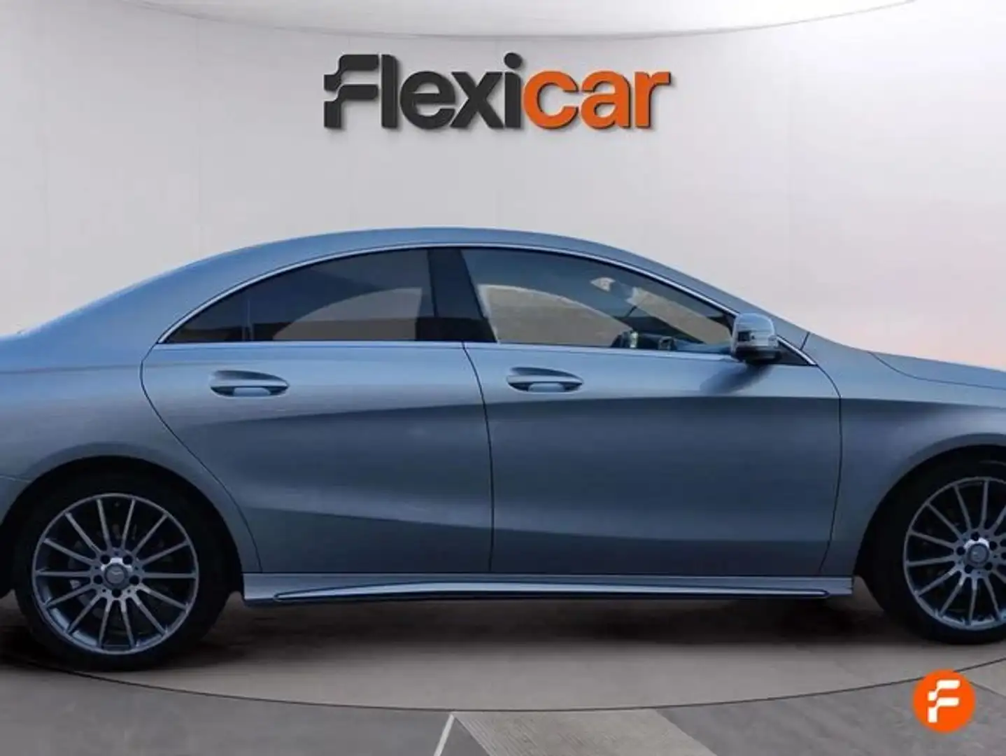 Mercedes-Benz CLA 200 200CDI AMG Line Gris - 2