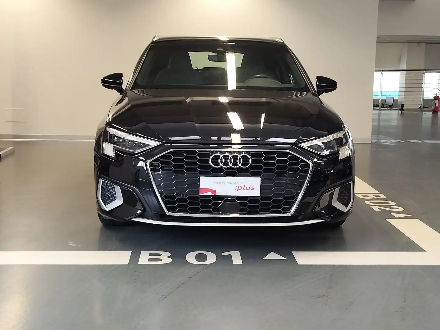 Audi A3 SPB 30 g-tron S tronic Business Advanced Noir - 2