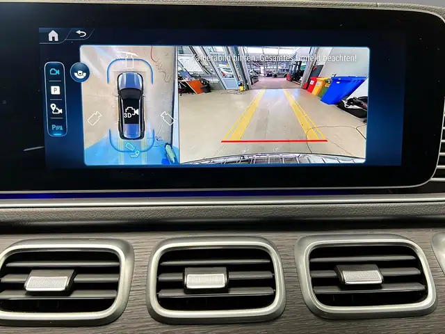 Mercedes-Benz GLS view 11
