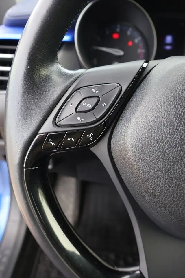 Toyota C-HR снимка Toyota C-HR