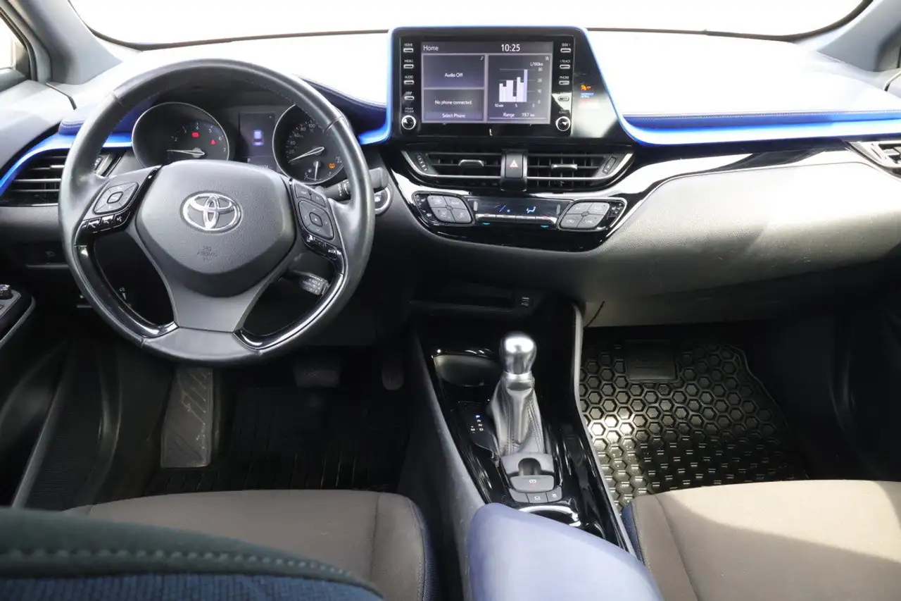 Toyota C-HR снимка Toyota C-HR