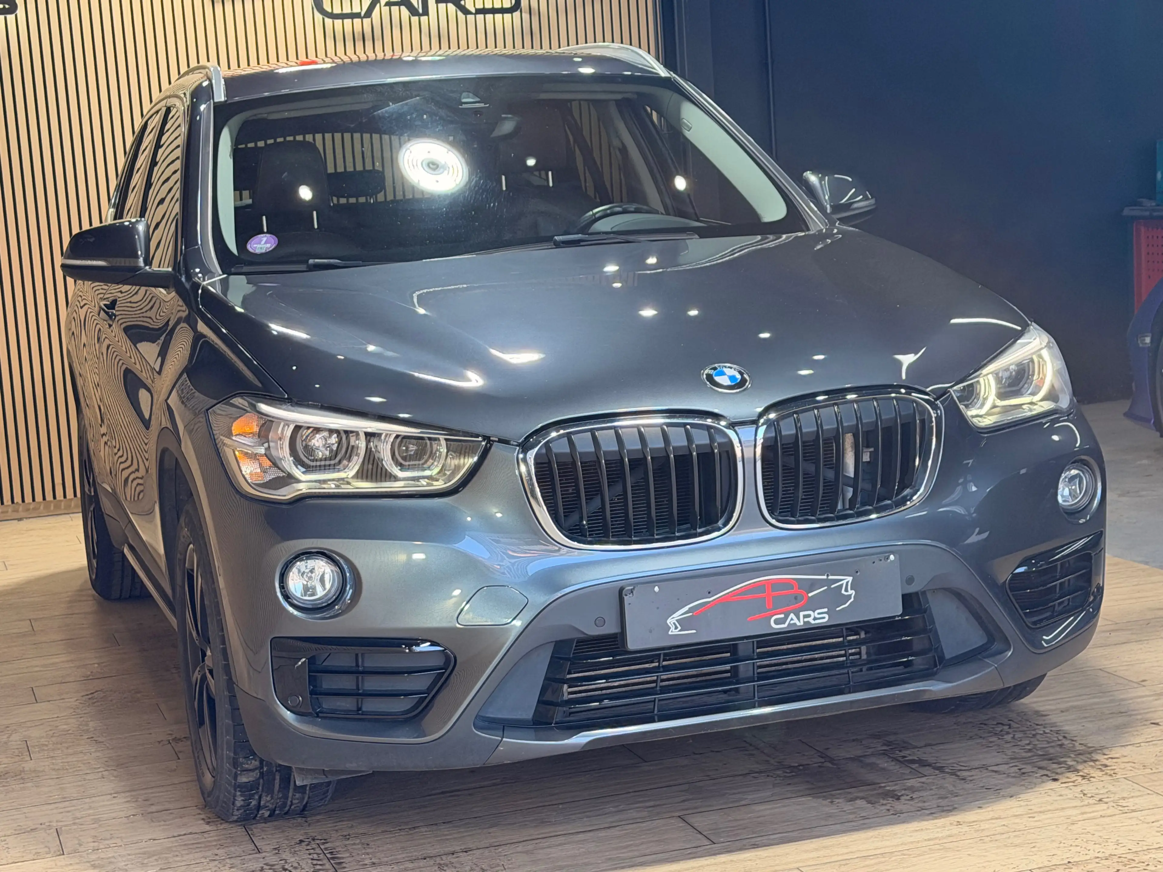 BMW X1 X1 2.0iA sDrive20 * SPORT * GARANTIE 12 MOIS * 1ER PROPRIETAIRE * — photo 6