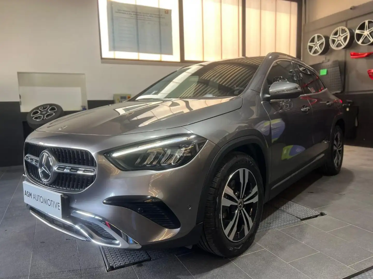 Mercedes-Benz GLA 180 d Automatic Advanced Grigio - 2
