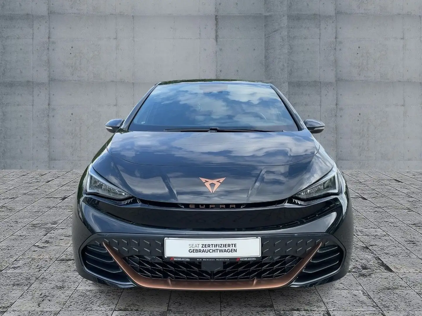 CUPRA Born 82 kWh LED+NAVI+KAMERA+ACC+WÄRMEPUMPE+19Z Schwarz - 2
