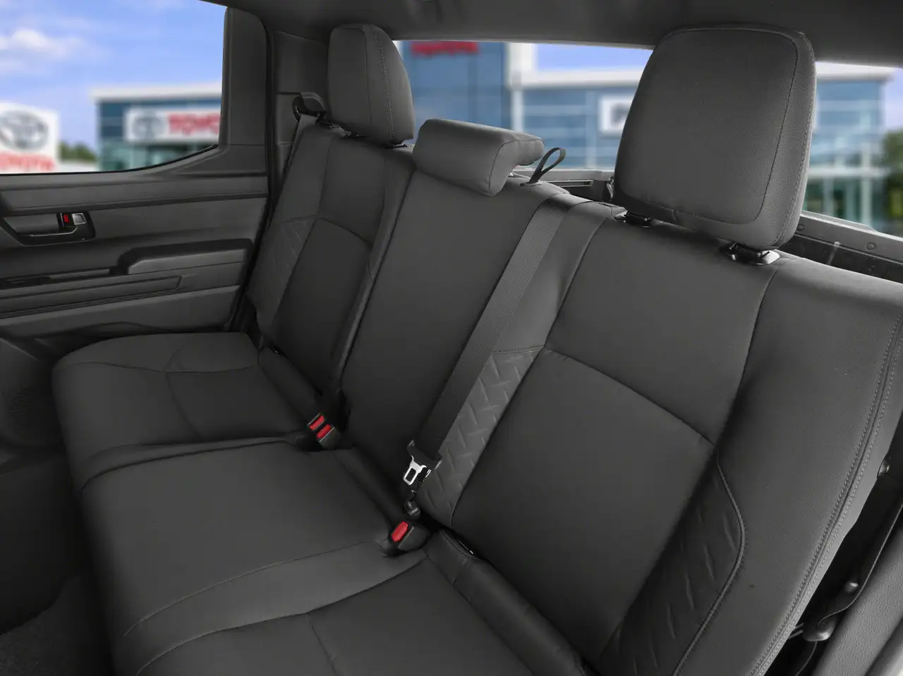 Toyota Tacoma снимка Toyota Tacoma
