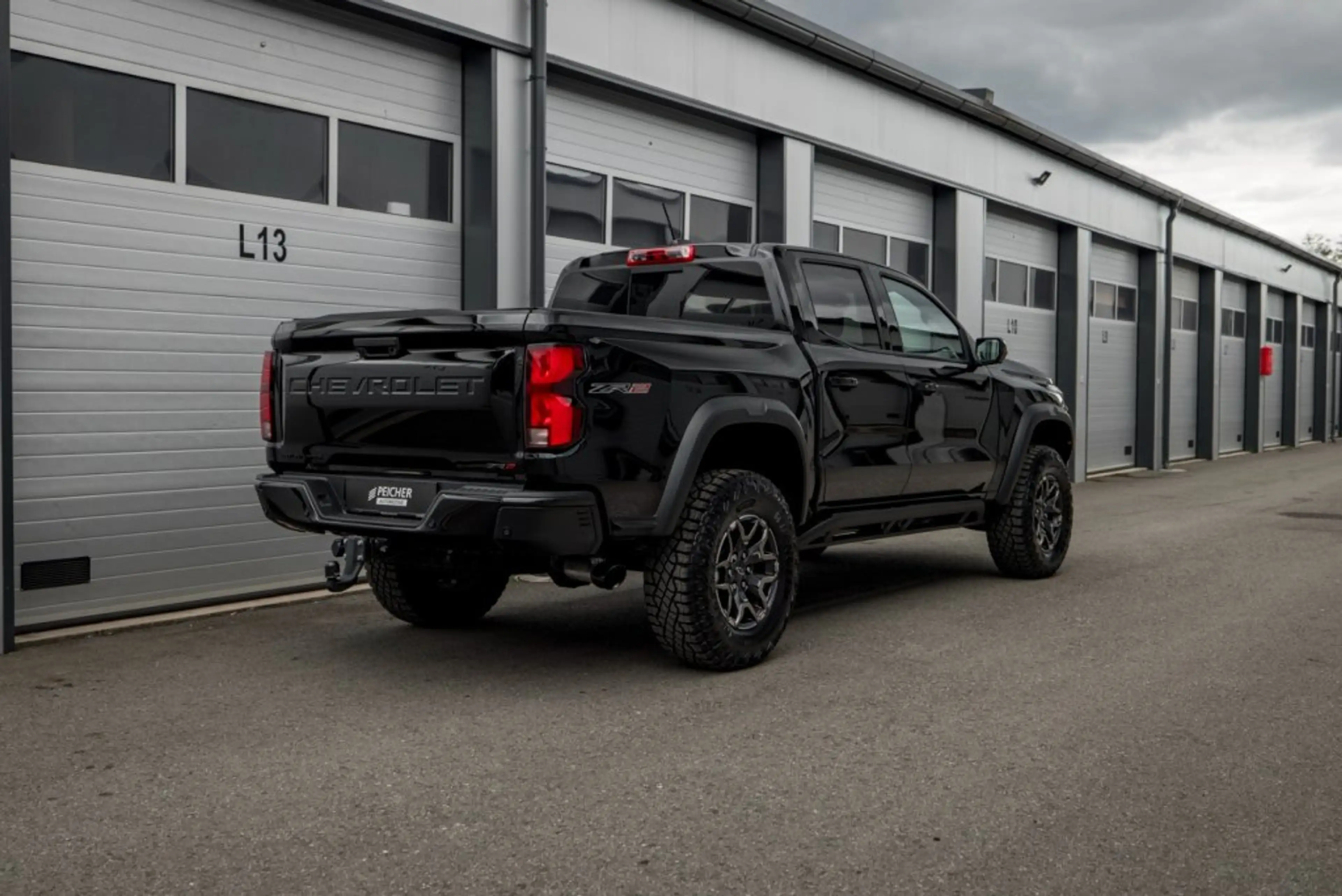 Chevrolet Colorado ZR2 Crew Cab 4x4 — photo 4