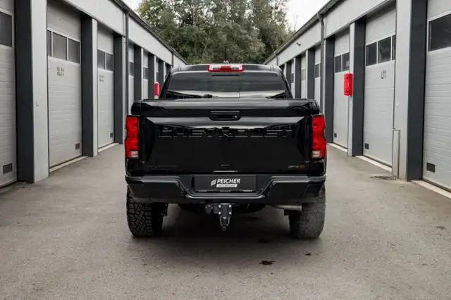 Chevrolet Colorado view 5