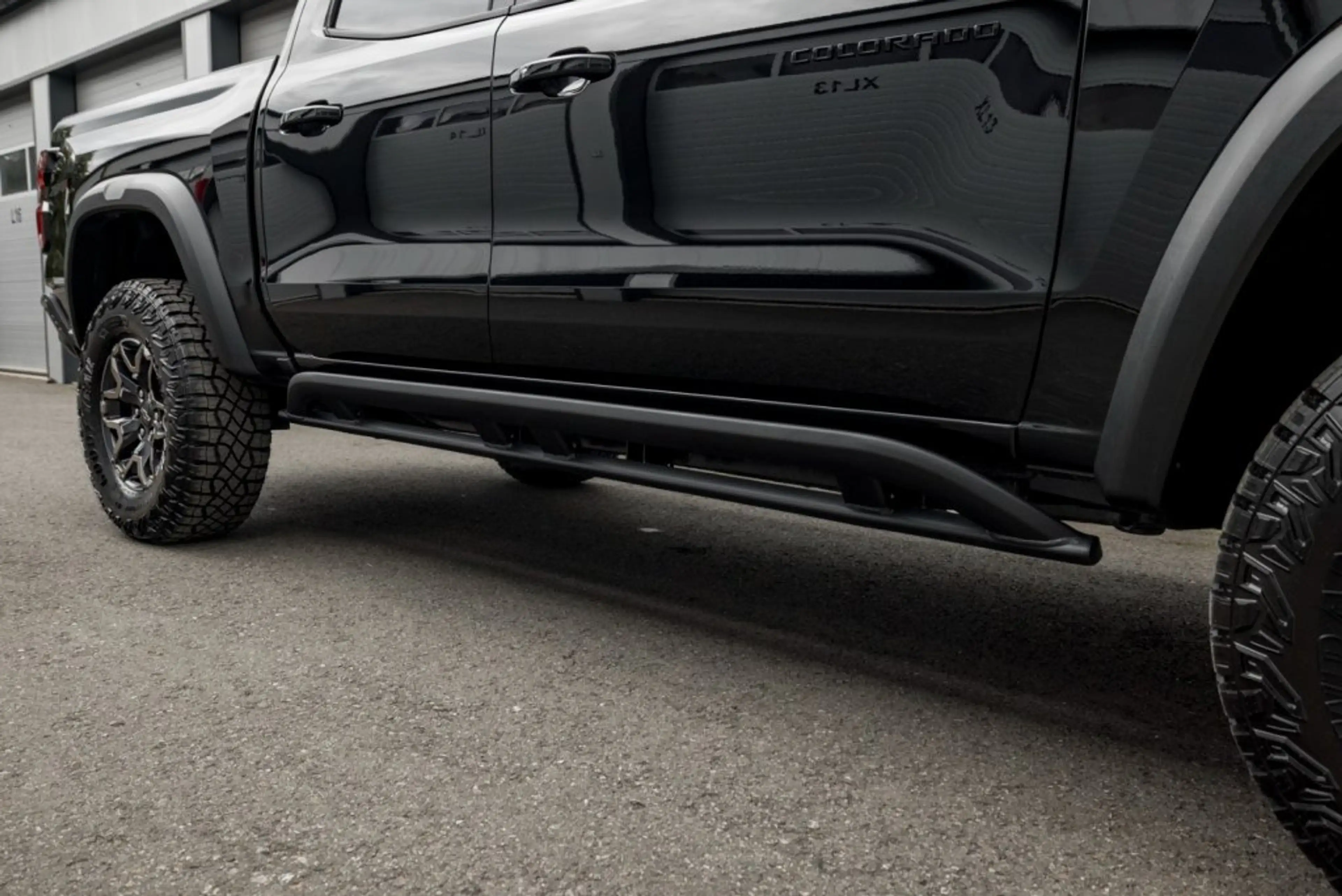 Chevrolet Colorado ZR2 Crew Cab 4x4 — photo 14