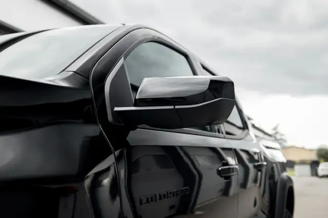 Chevrolet Colorado view 13