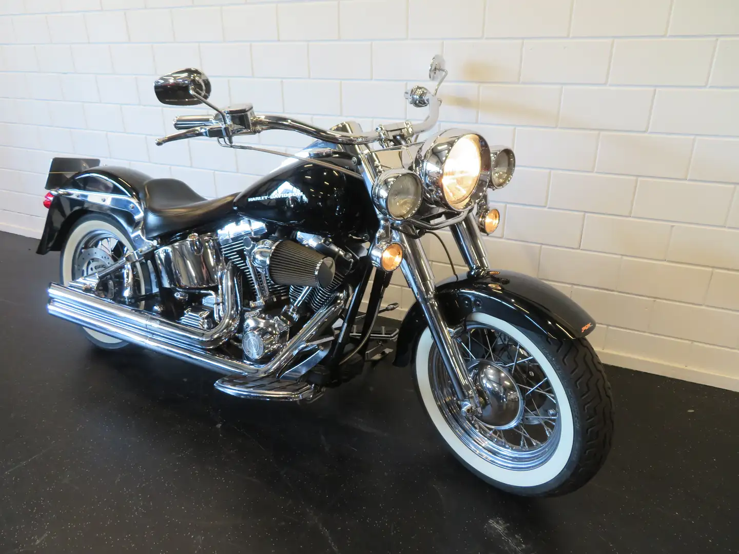 Harley-Davidson Heritage Softail FLSTC FULL!! Noir - 2