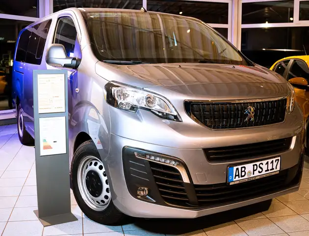 Peugeot Traveller Expert PKW Active L3 HDI 145 Automatik