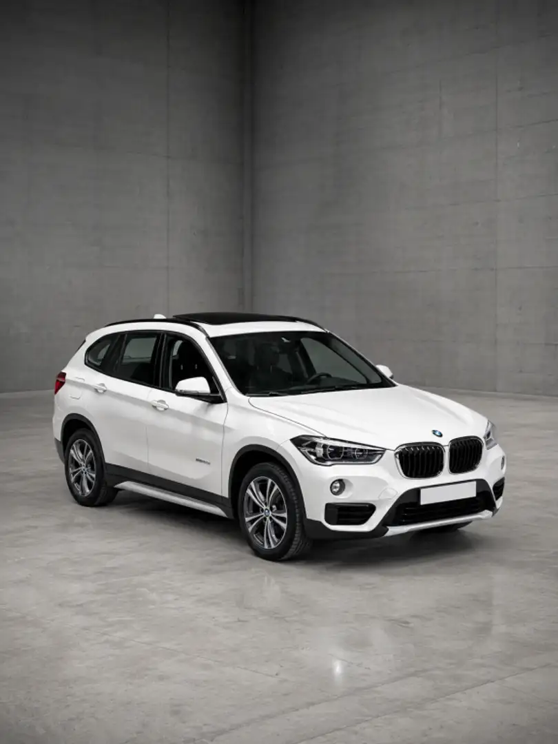 BMW X1 xDrive 20dA Blanco - 1