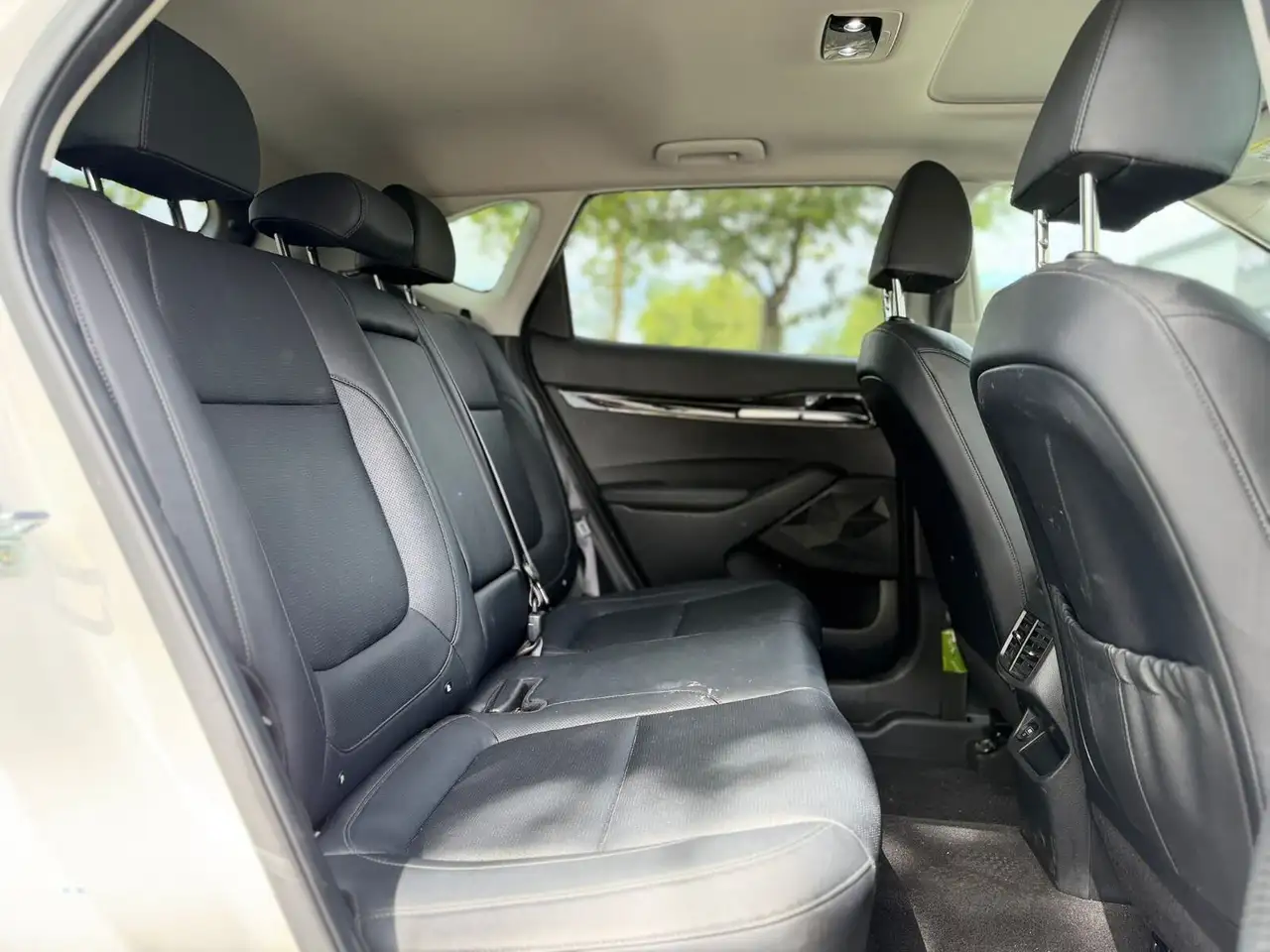 Kia Seltos снимка Kia Seltos