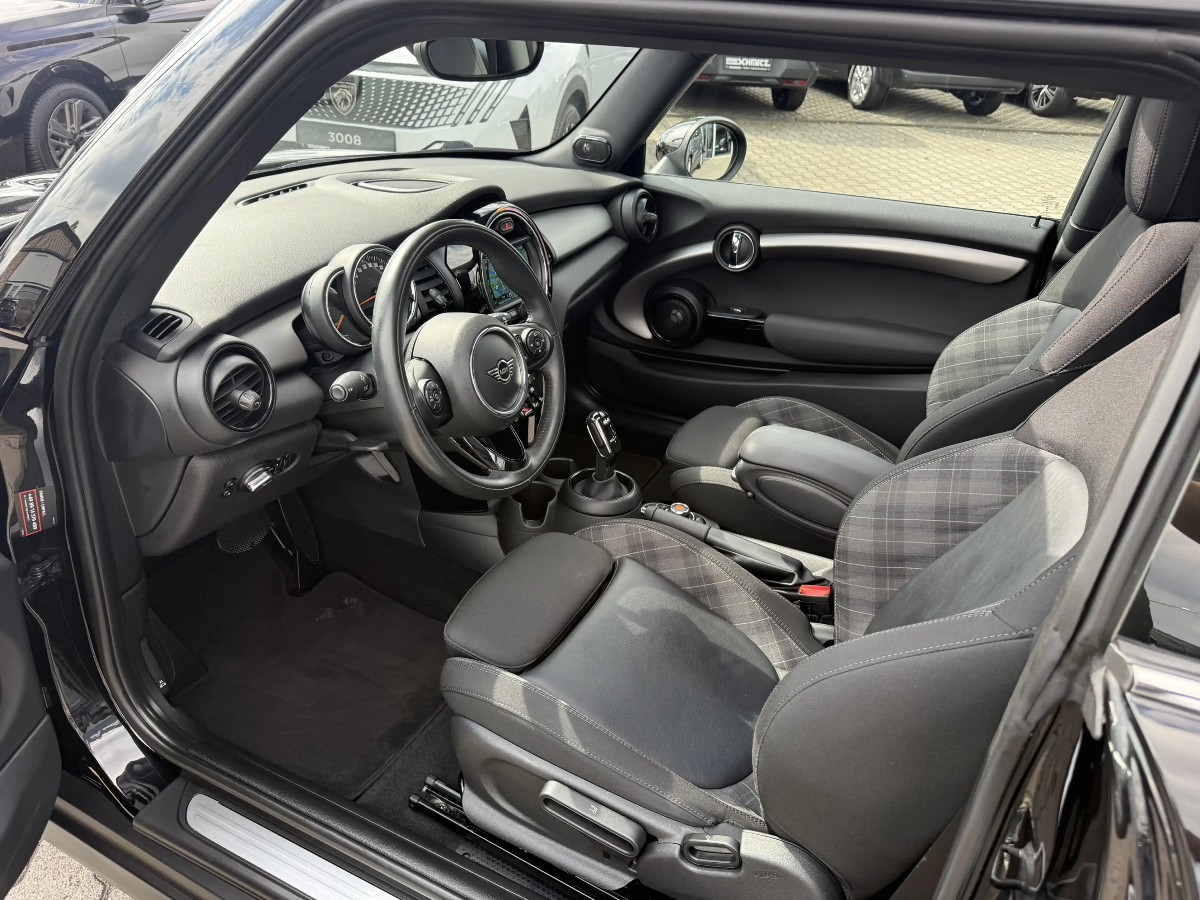 MINI Cooper D Cooper D, Schiebedach, — photo 11