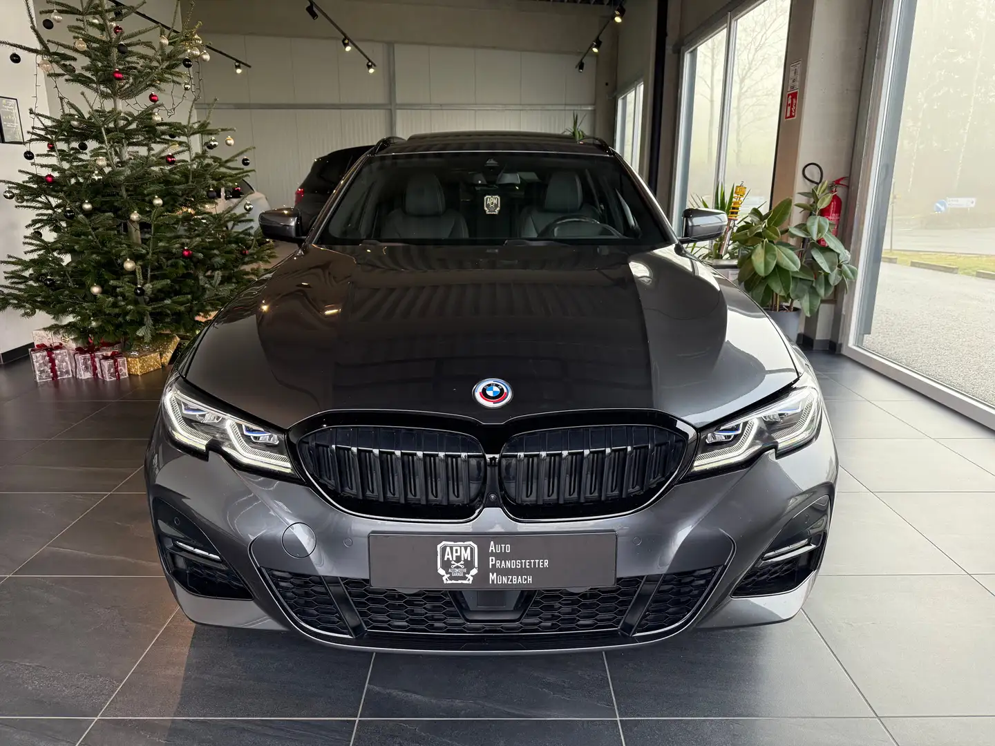 BMW 330 330 e xDrive M Sport*VERKAUFT!!!* Grau - 2