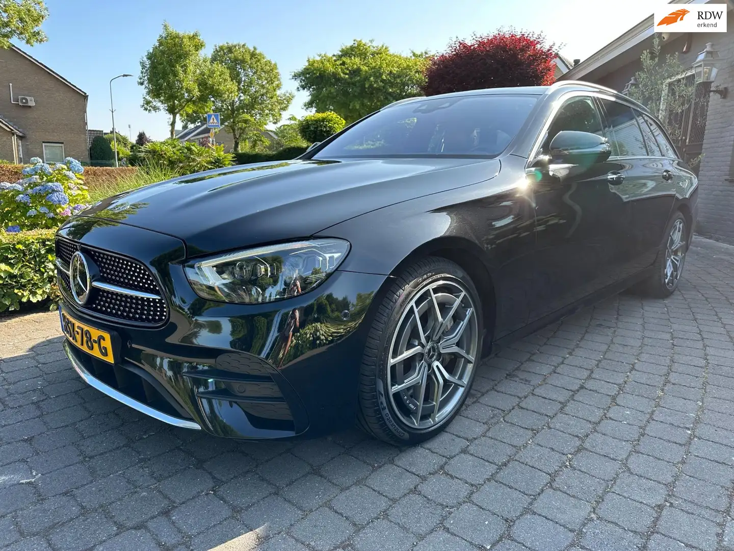 Mercedes-Benz E 400 d 4MATIC AMG Line, BTW, VOL! Noir - 1