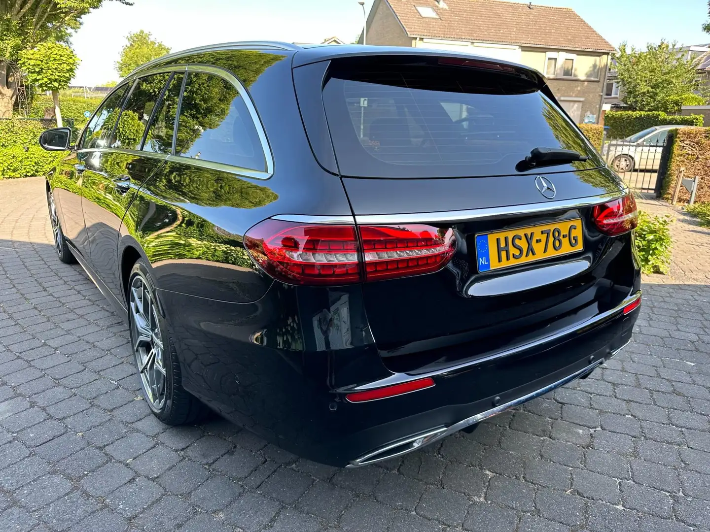 Mercedes-Benz E 400 d 4MATIC AMG Line, BTW, VOL! Noir - 2