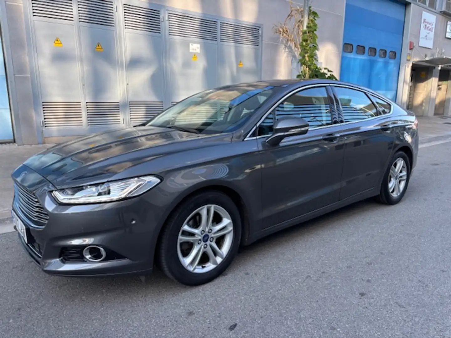 Ford Mondeo 1.5 EcoBoost ST-Line Aut. 160 Gris - 1