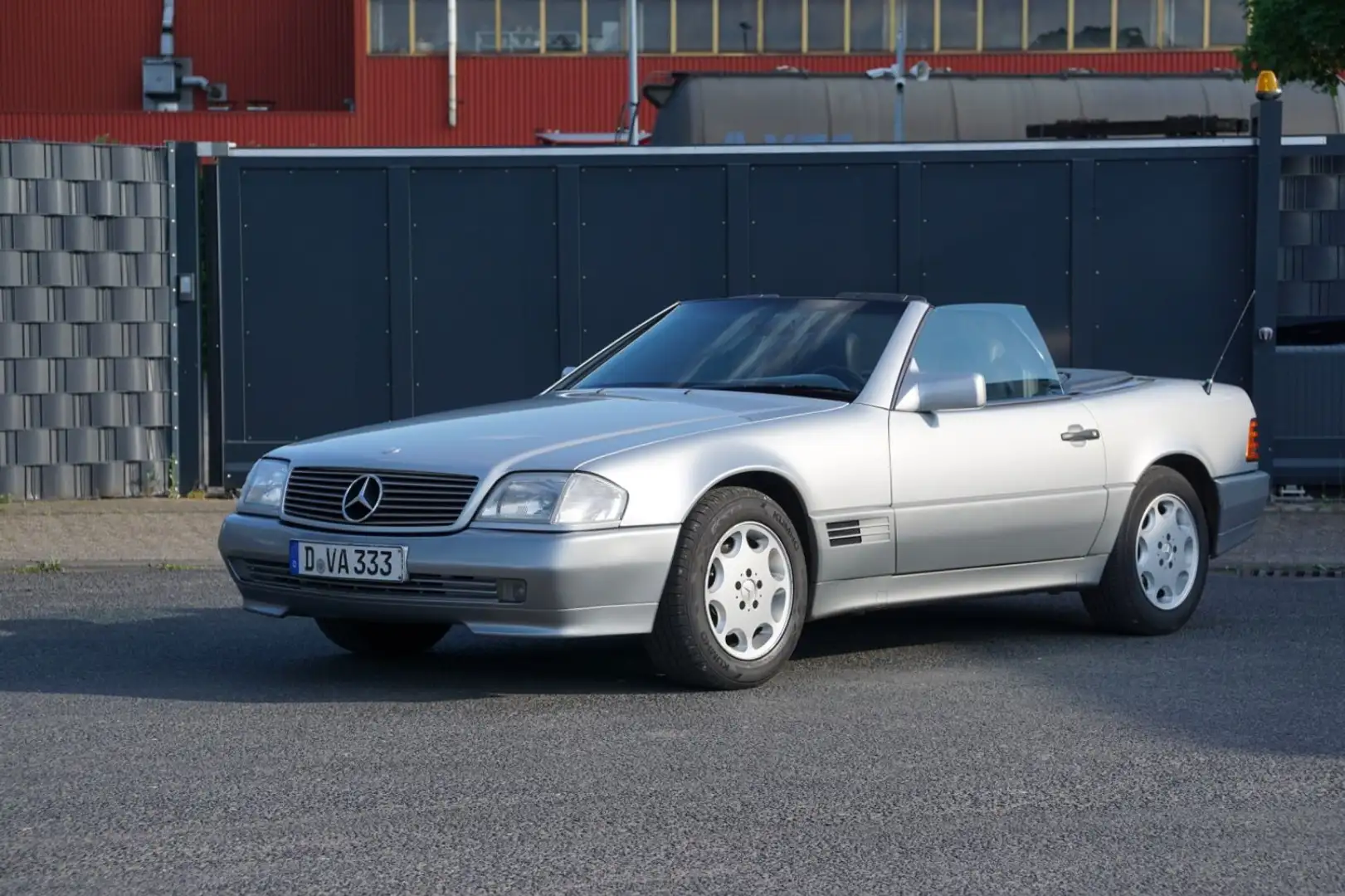 Mercedes-Benz SL 280 Silver - 1