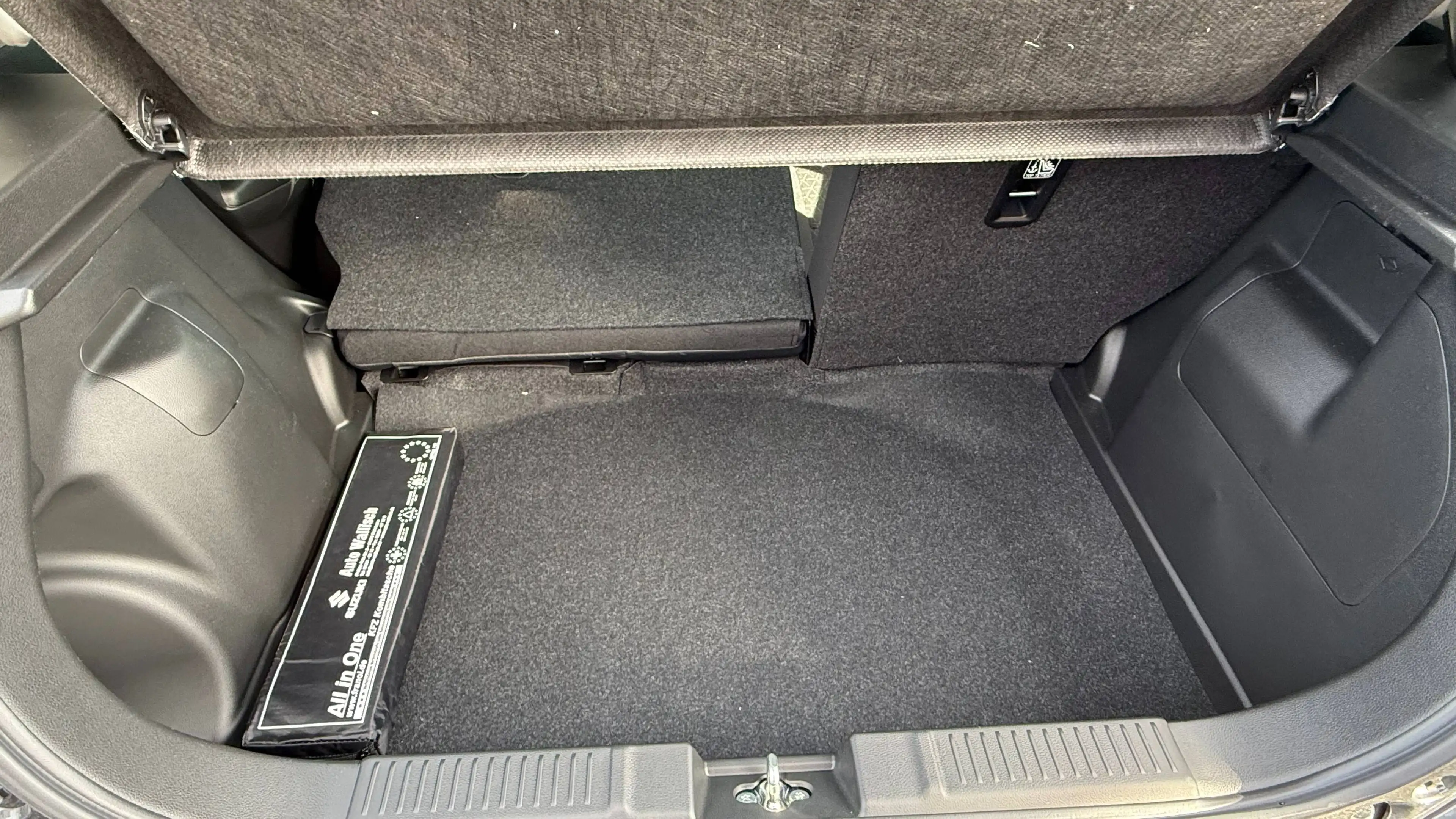 Suzuki Swift Swift 1.2 X-ite Comfort+ — photo 13