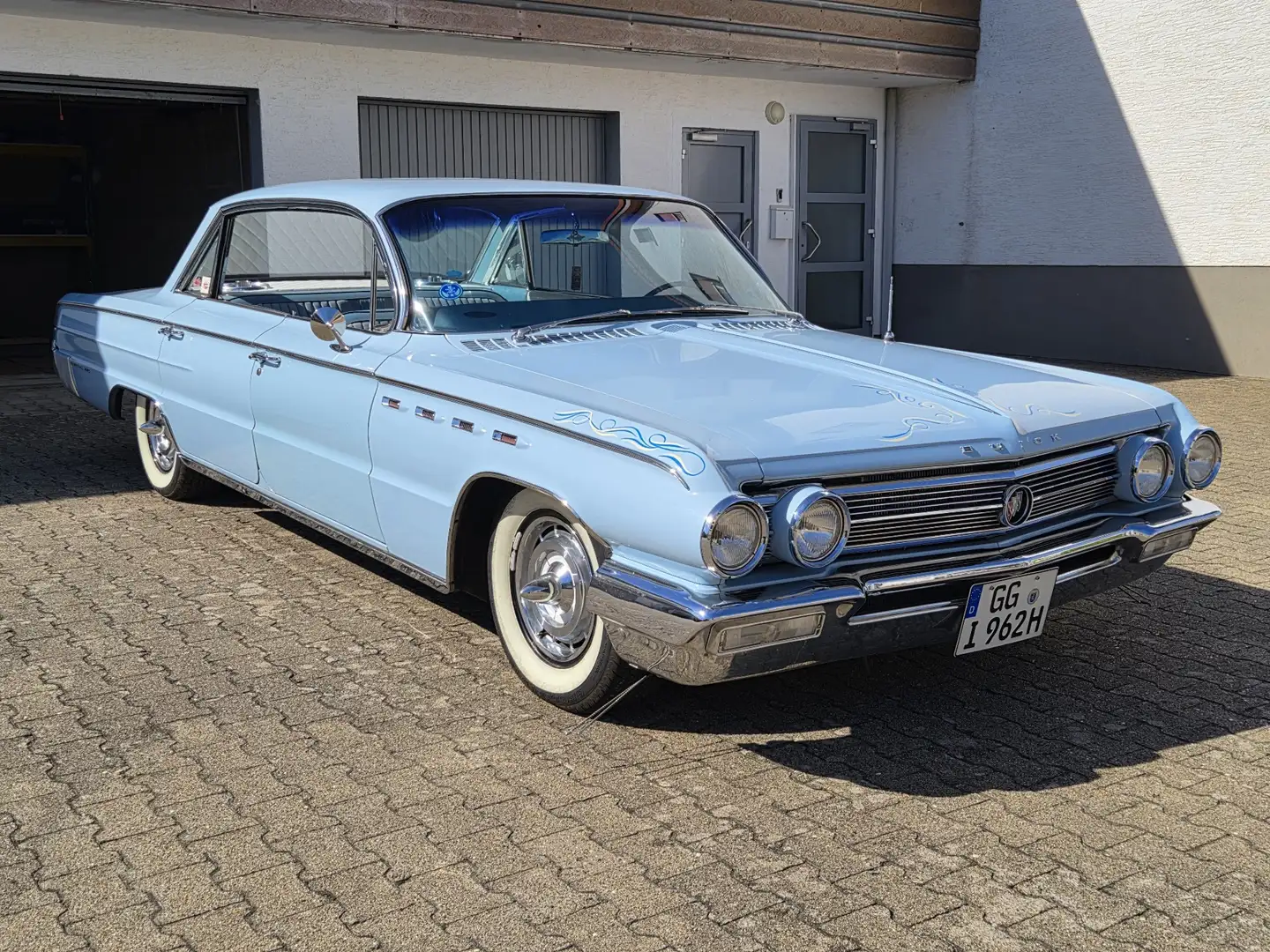 Buick Electra 225 Blau - 2