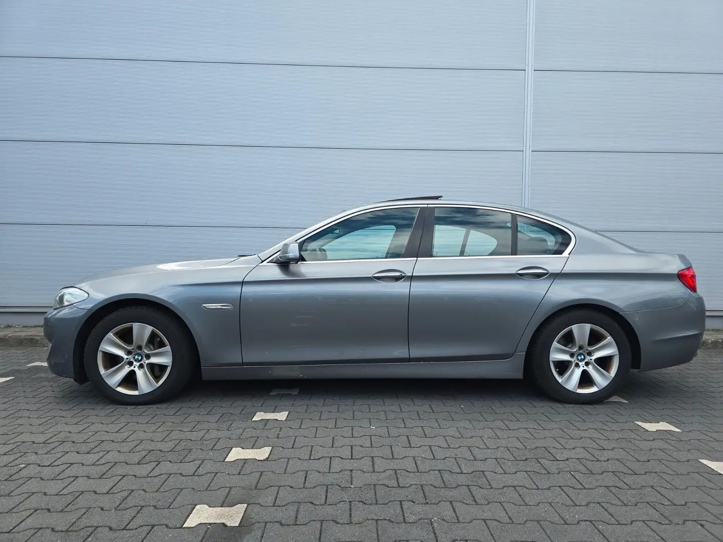 BMW 525 d (Partikelfilterleuchte an) Gris - 1