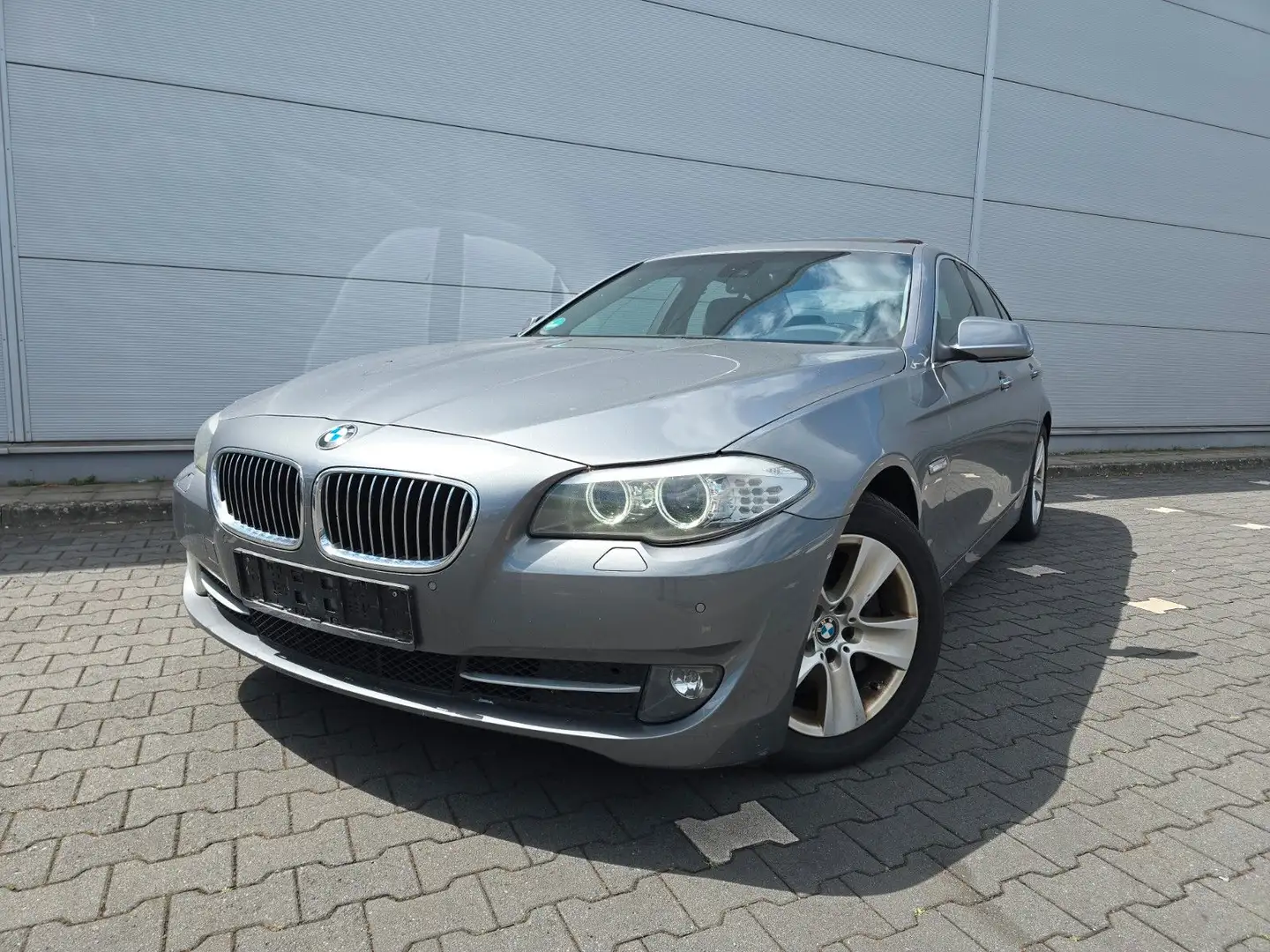 BMW 525 d (Partikelfilterleuchte an) Gris - 2