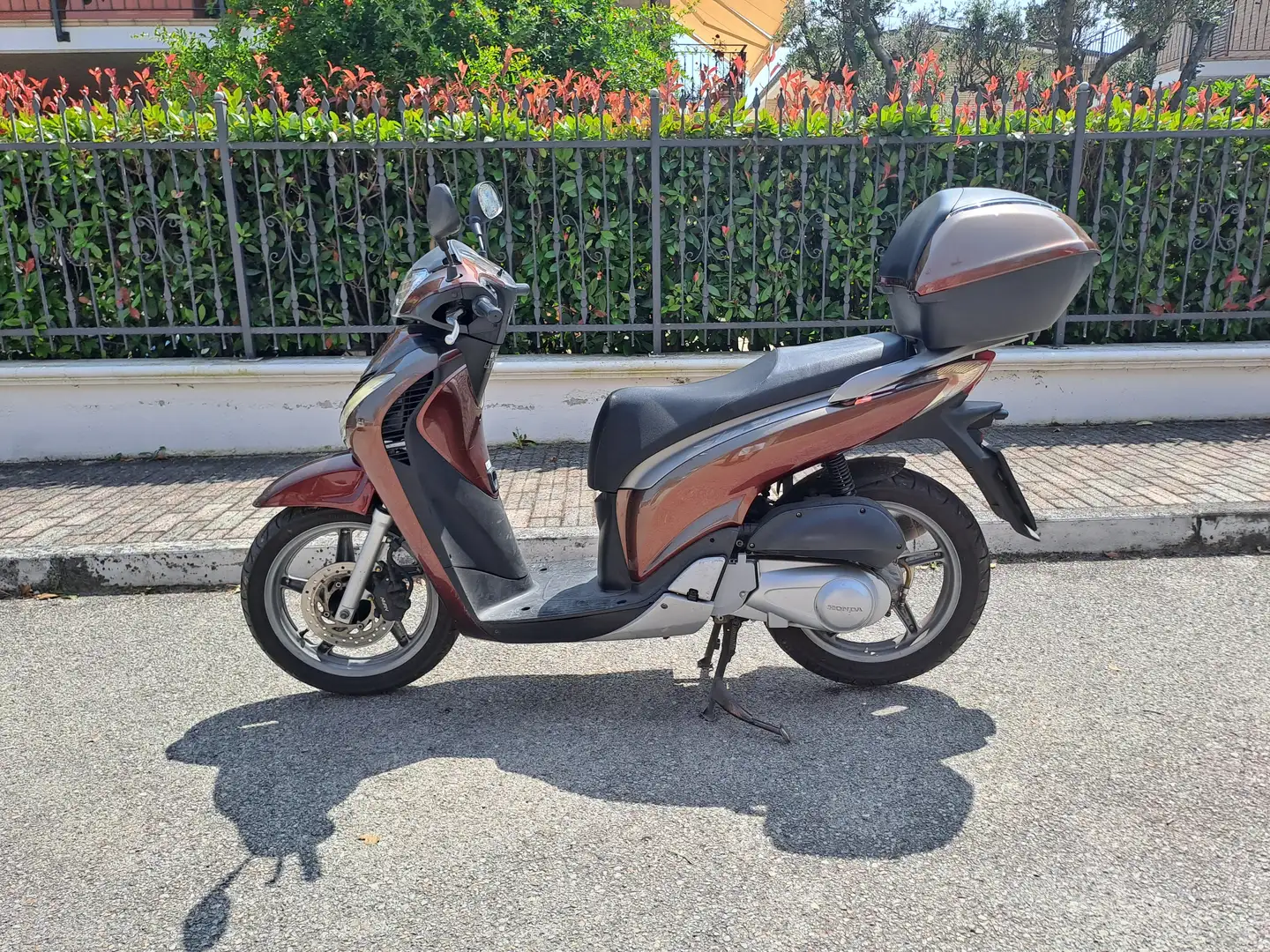 Honda SH 125i Maro - 1
