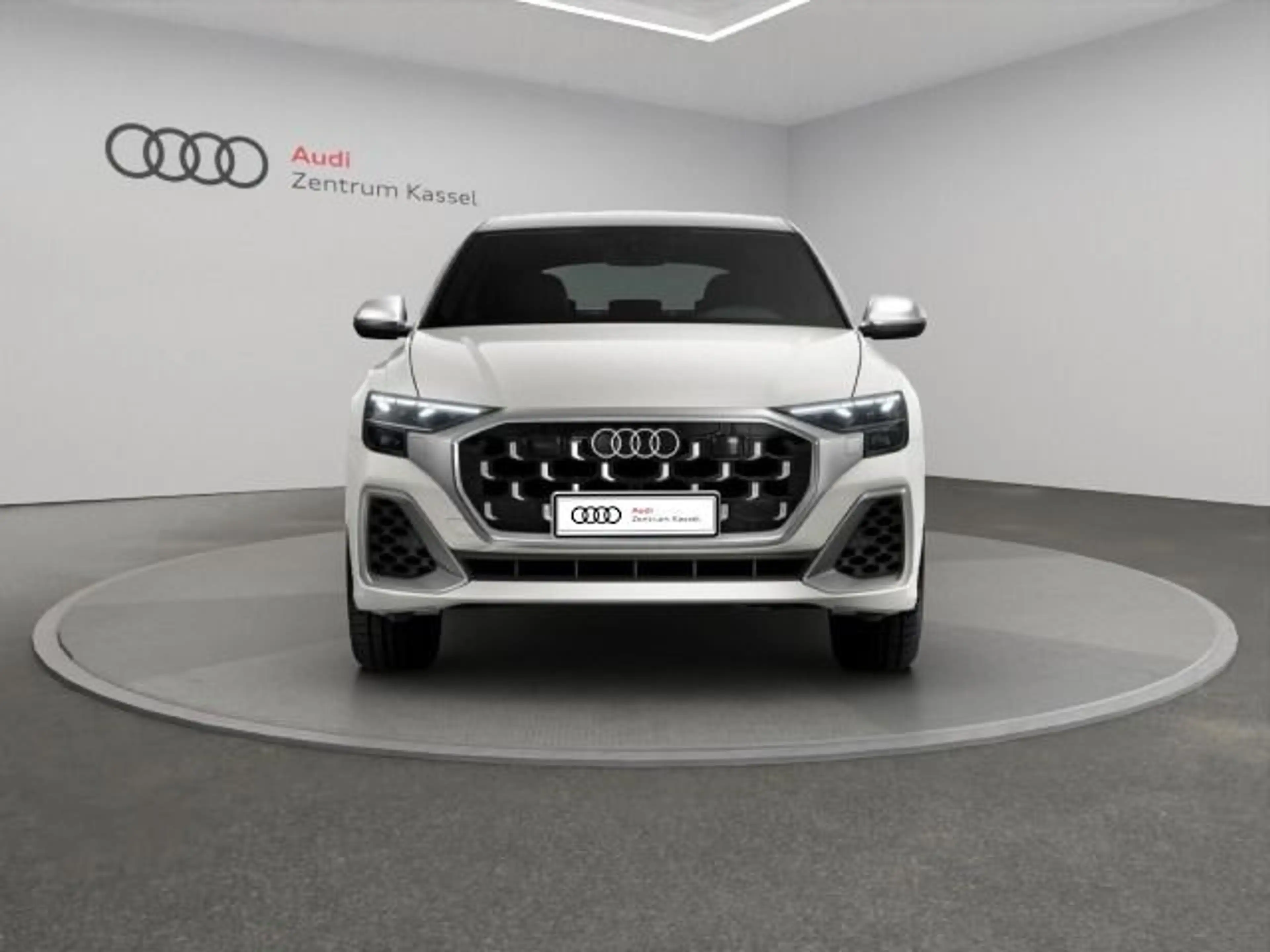 Audi SQ8 SUV TFSI NEUBESTELLUNG — photo 5
