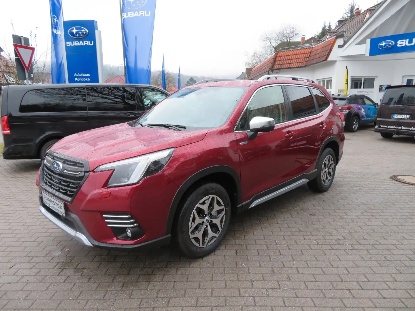 Subaru Forester 2.0ie Active Lineartronic + AHK Red - 1