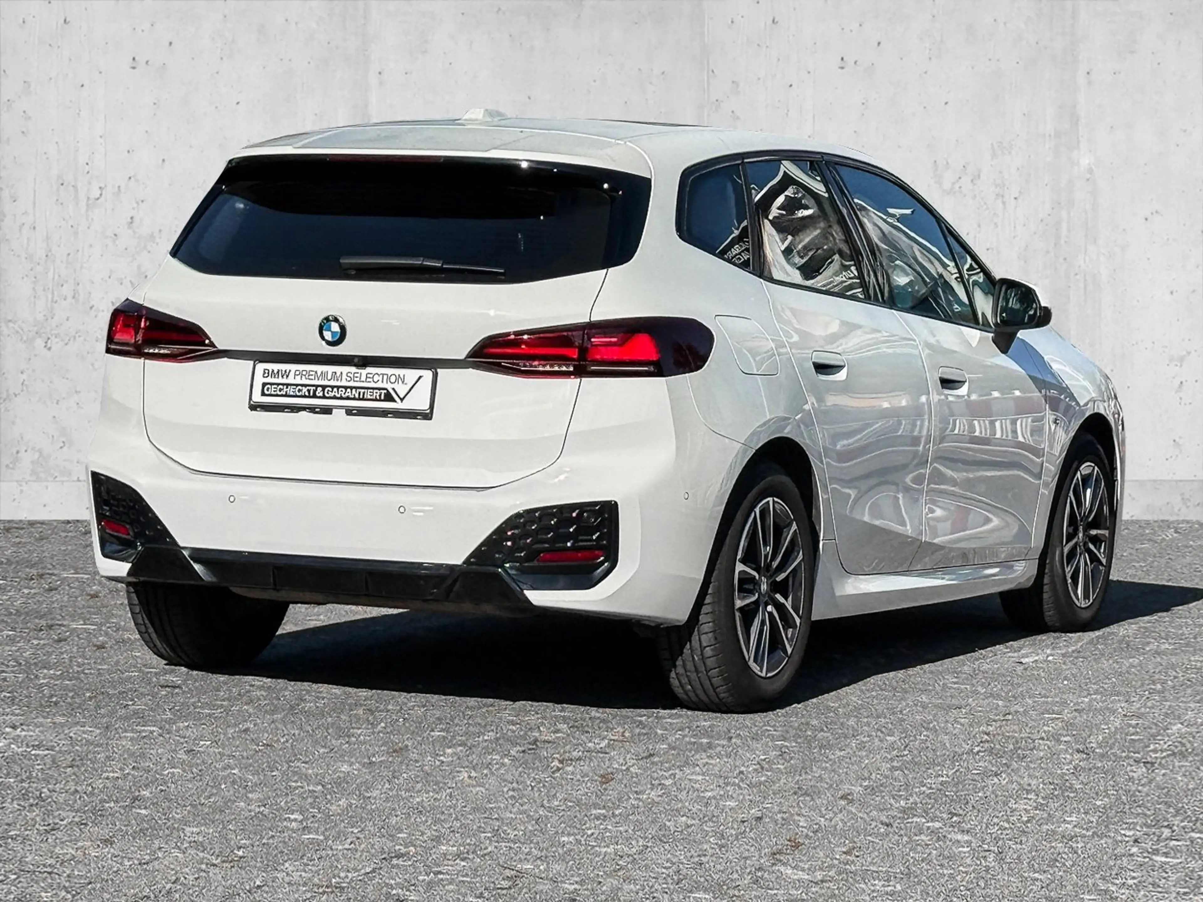 BMW 216 i M Sport+PANO+RFK+LED+PDC+V+H — photo 2
