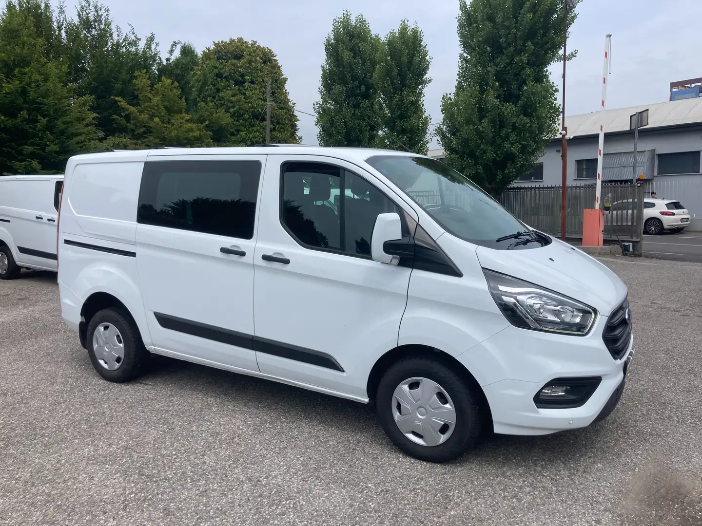 Ford Transit Custom L1H1 TREND 2.0 TDCI - 6 POSTI Blanc - 1