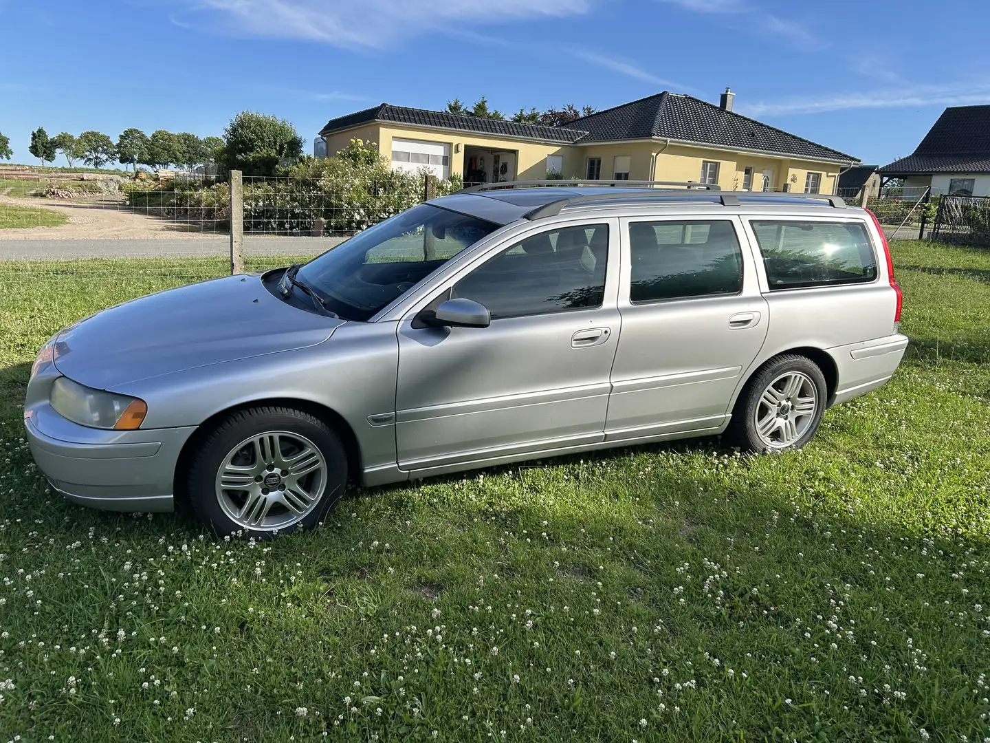 Volvo V70 2.4 D DPF Kinetic - 2