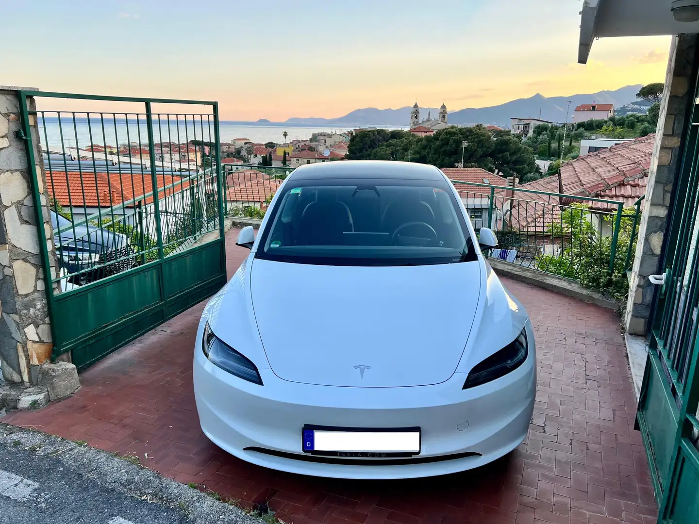 Tesla Model 3 Neu Highland RWD Winterräder Pano ACC Kamera Weiß - 1