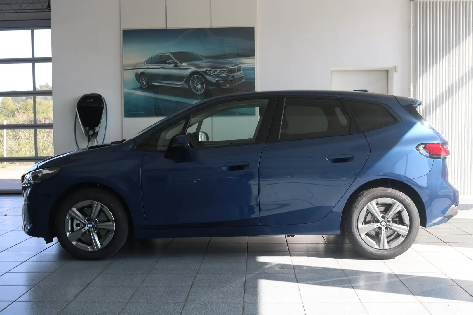 BMW 216 i Active Tourer, AHK, Premium-Paket, u.v.m Bleu - 2