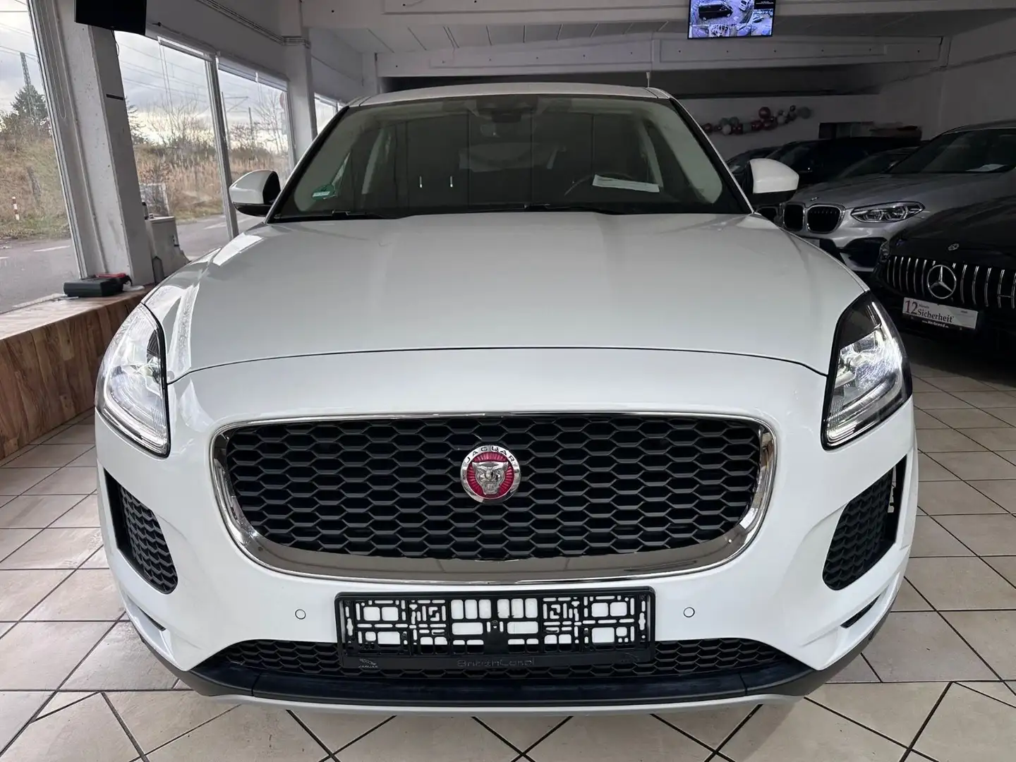 Jaguar E-Pace E-PACE Basis Auto Leder Nur 35000KM Blanc - 1
