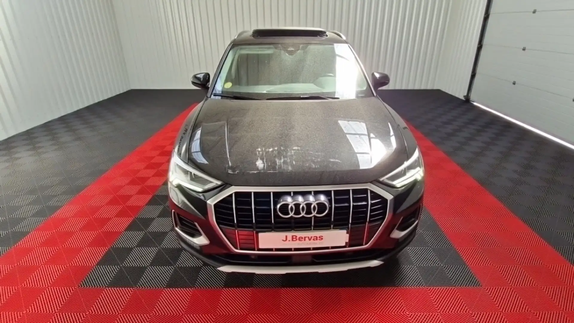 Audi Q3 35 TDI 150 S tronic DESIGN LUXE Noir - 2