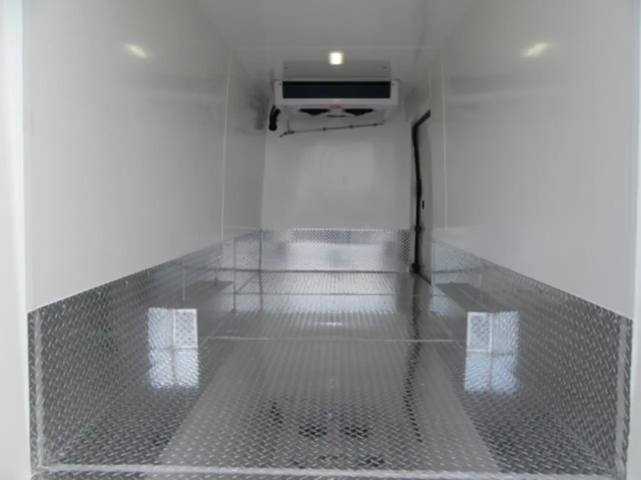 Ford Transit снимка Ford Transit