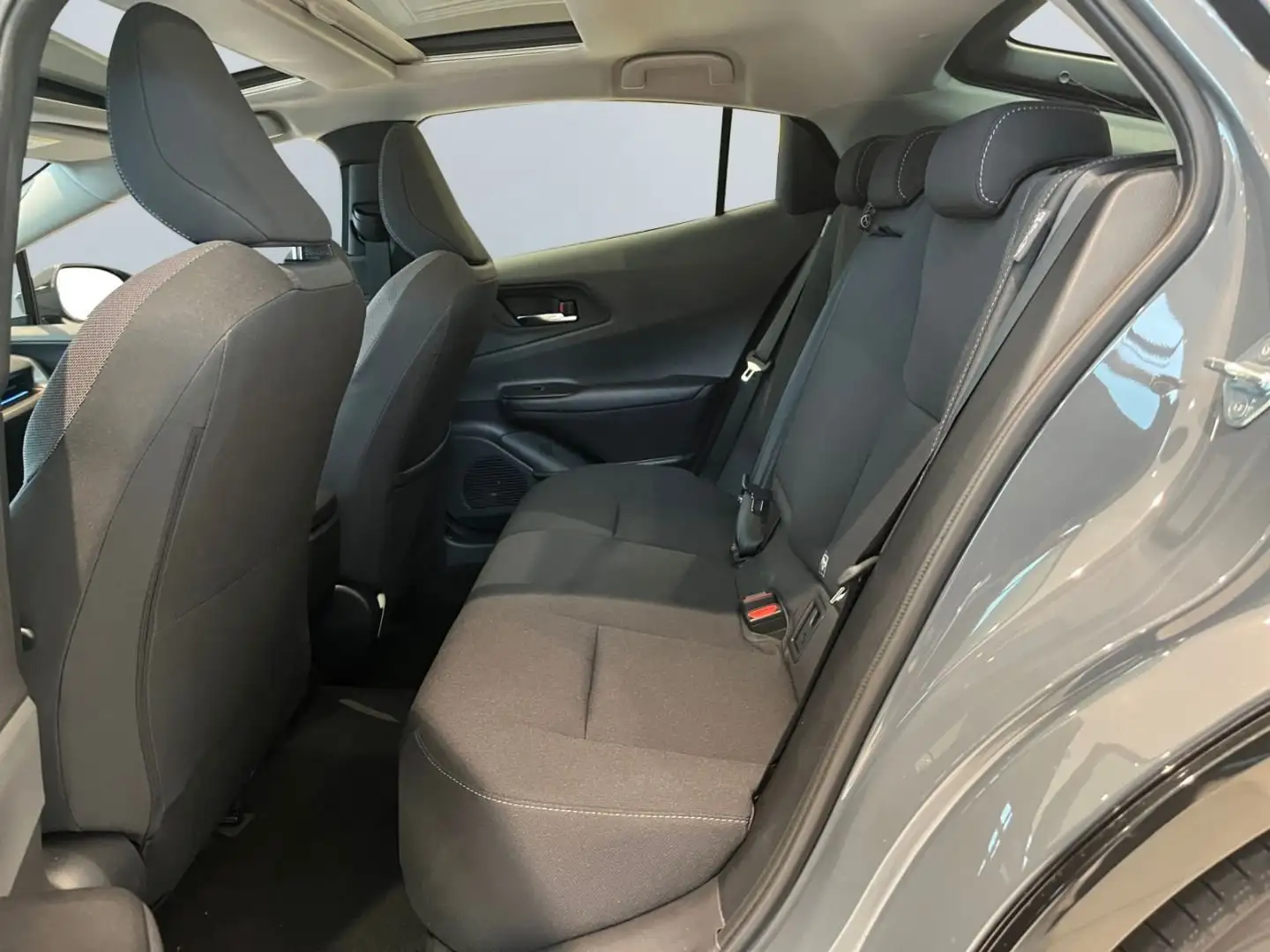 Toyota Prius Prius Hybrid 1.5i VVT-i 16v THS Sol - 1