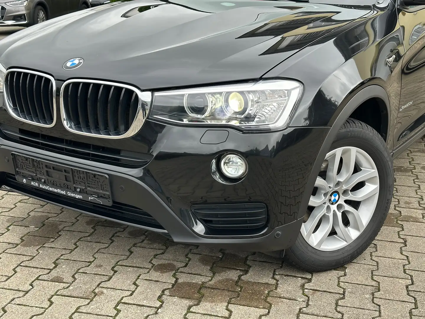 BMW X3 20d xdrive Steptronic Leder/Pano/Keyless/Hifi/Ahk Zwart - 2