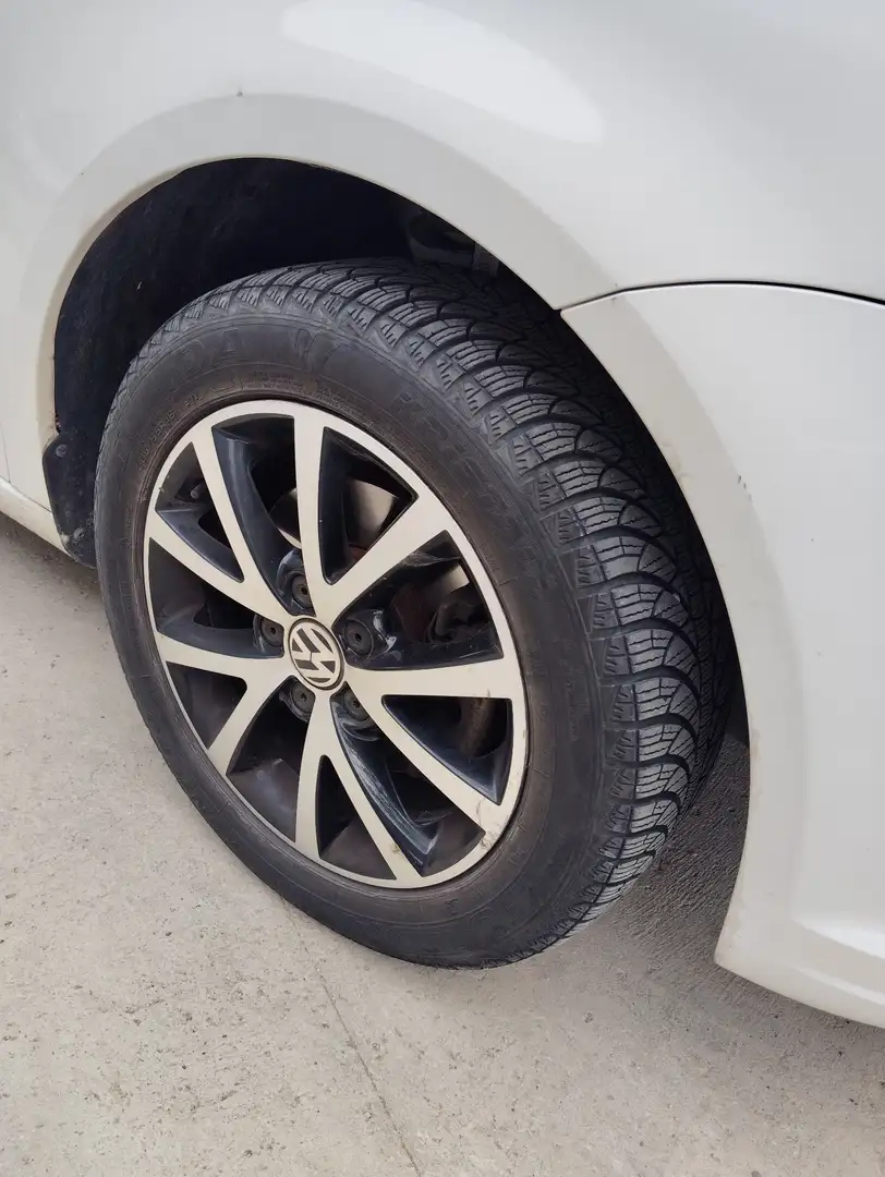 Volkswagen Touran 1.6 TDI DPF BlueMotion Technology Trendline - 2