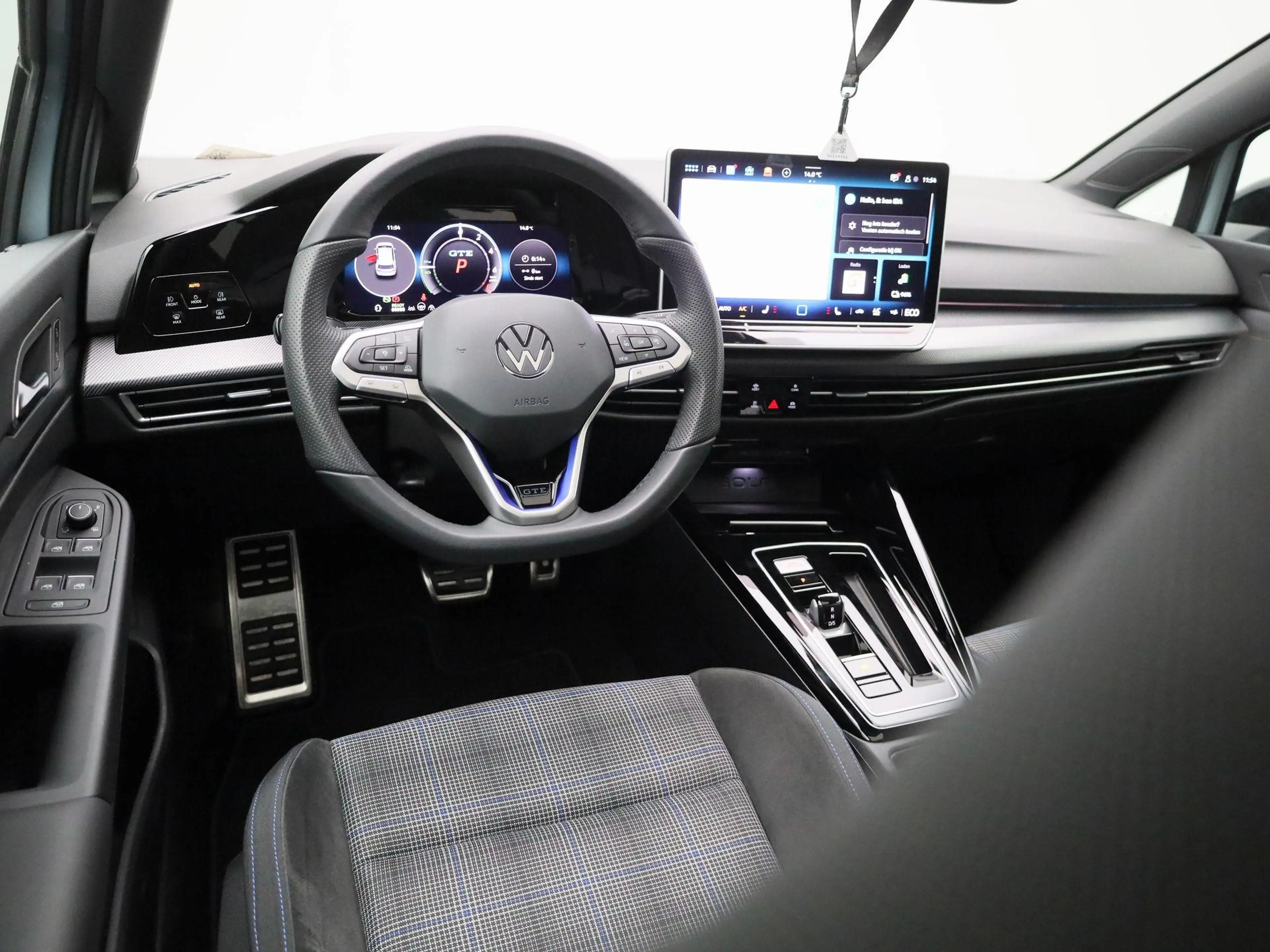Volkswagen Golf GTE 1.5 eHybrid 272 PK | Panoramadak | Trekhaak | 18 I — photo 7