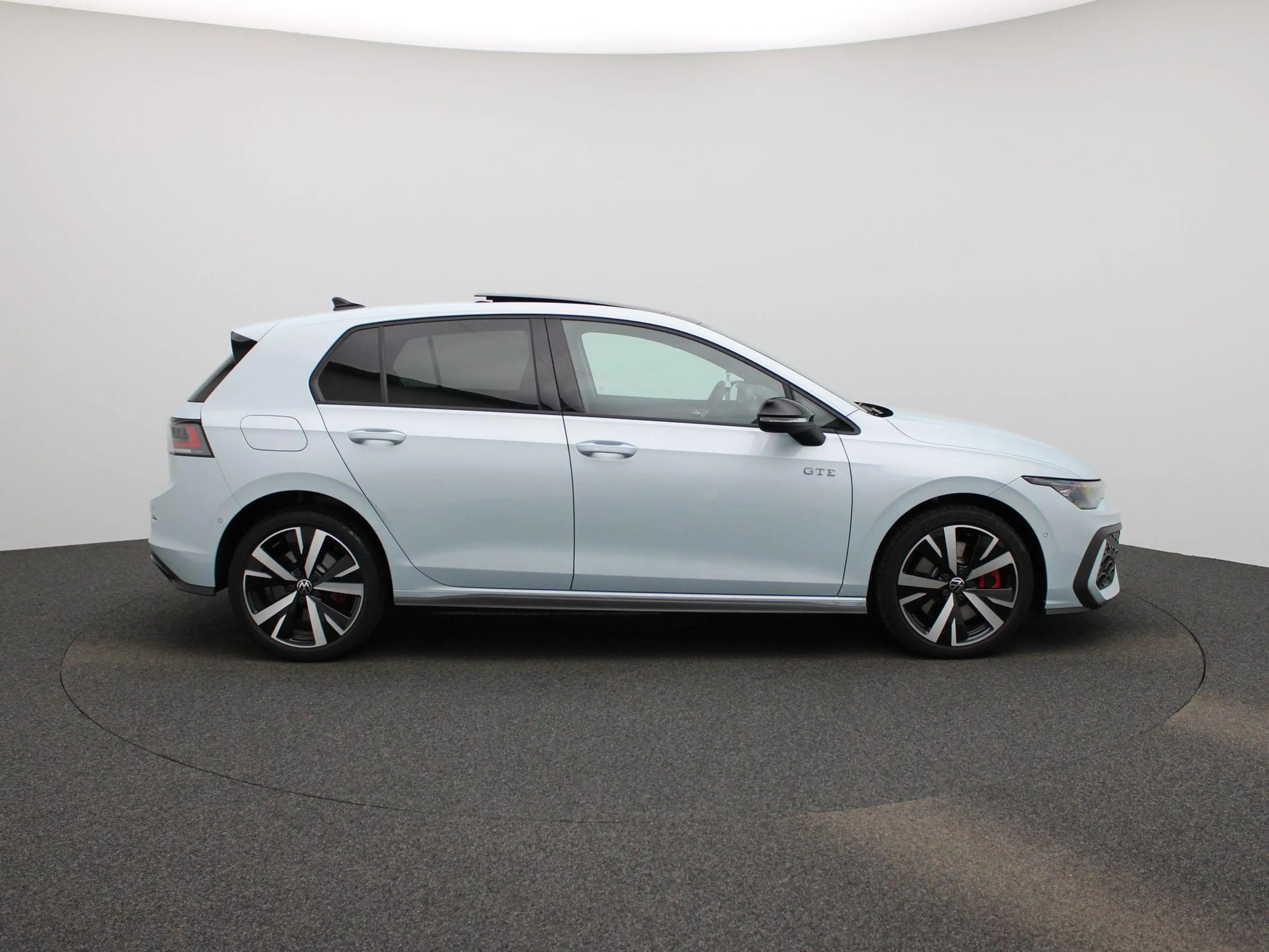 Volkswagen Golf GTE 1.5 eHybrid 272 PK | Panoramadak | Trekhaak | 18 I — photo 6