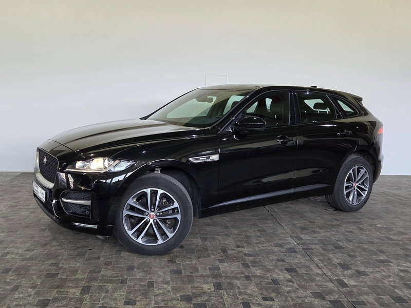 Jaguar F-Pace 2,0 T AWD, Pano, Meridian, Leder — photo 3