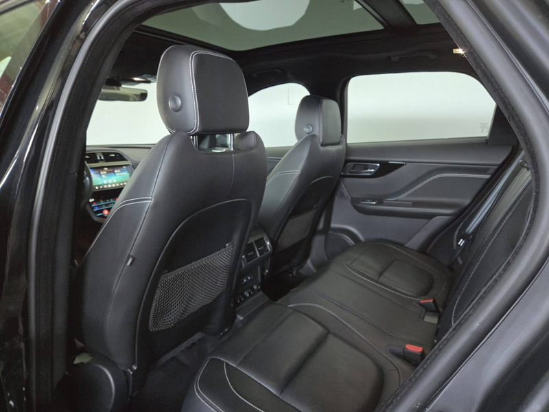 Jaguar F-Pace 2,0 T AWD, Pano, Meridian, Leder — photo 15