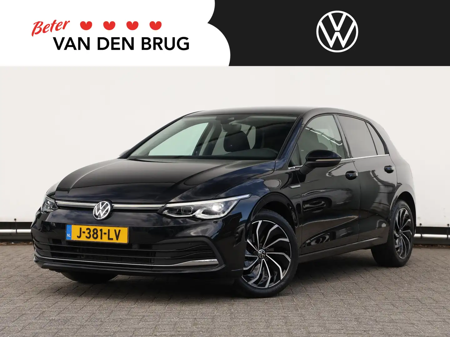 Volkswagen Golf 1.5 TSI Style 130pk | Navigatie | Memory stoel | C Zwart - 1