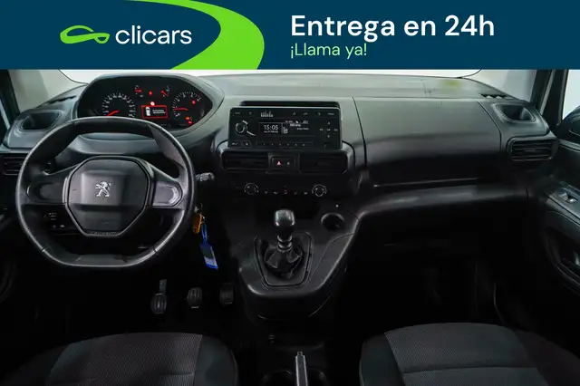 Peugeot Rifter view 13
