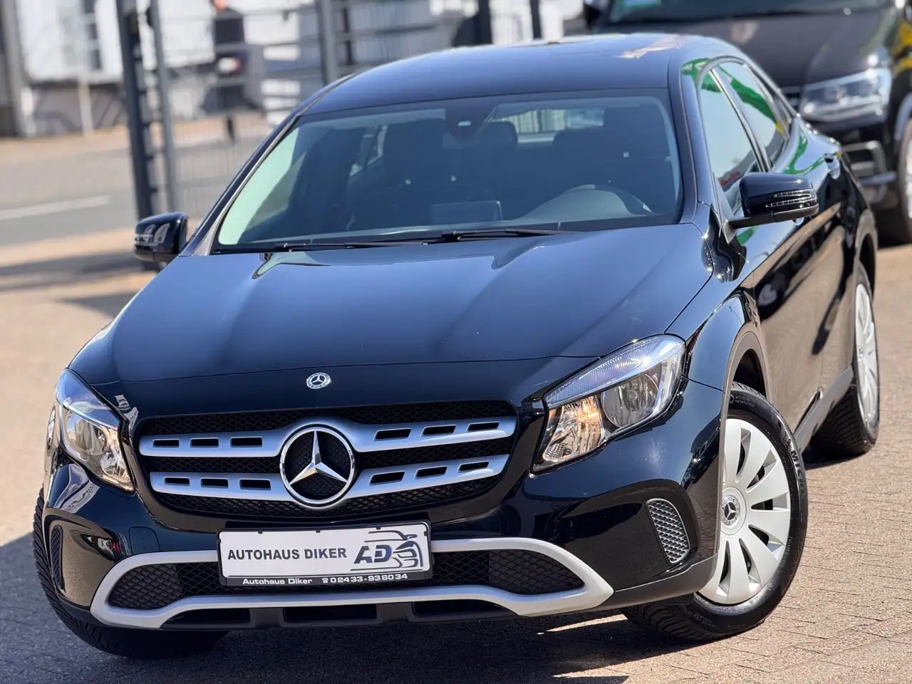 Mercedes-Benz GLA 180