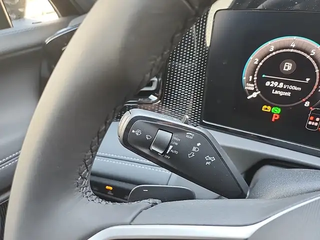 Volkswagen Tiguan view 13